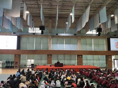 mmexport1512035581916